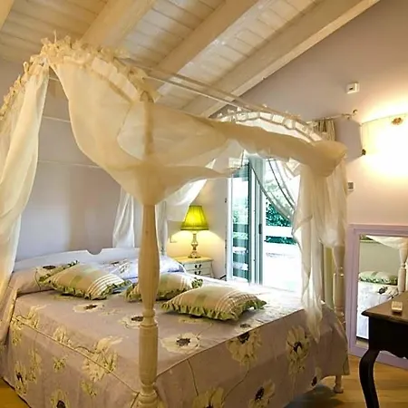 Malpassuti Bed & Breakfast 4*